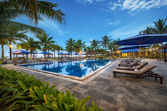 Lapochine Beach Resort
