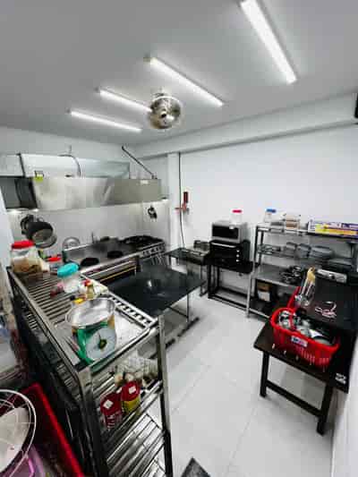 Chính chủ cần cho thuê quán ăn mô hình beer garden tại lầu 2, 110 Trần Não, phường An Khánh