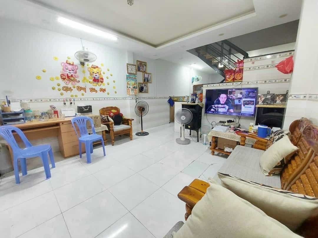 GĐ chia TS bán căn nhà 1T1L Lũy Bán Bích, Tân Phú, 68m2, 1 tỷ 480tr SHR