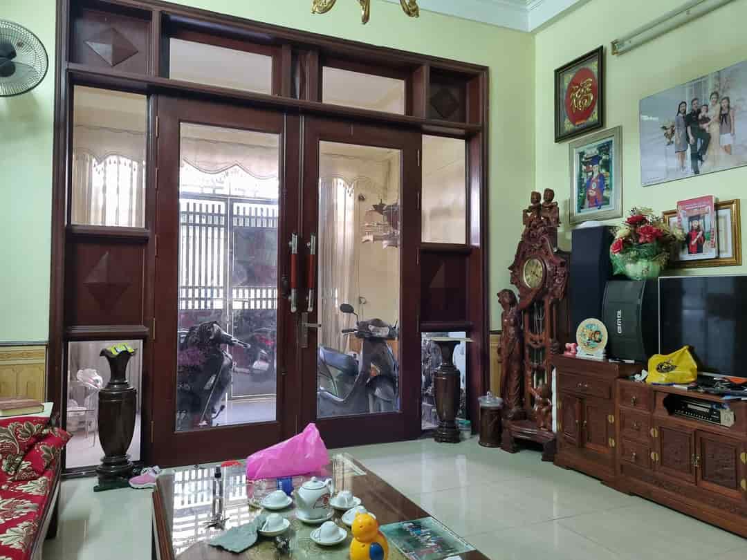 Chính chủ cần bán căn nhà 3 tầng ngay trung tâm phường Kỳ Bá, Tp Thái Bình