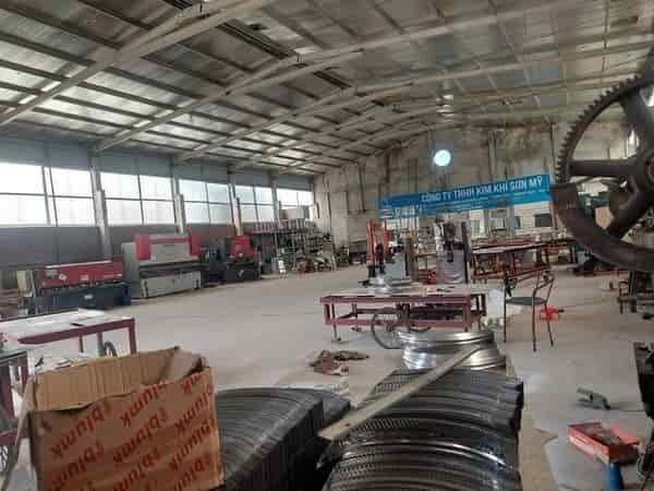 Chính chủ bán 2000m2 đất 2 mặt tiền có sẵn nhà xưởng tại Đông Xuân, Quốc Oai, Hà Nội
