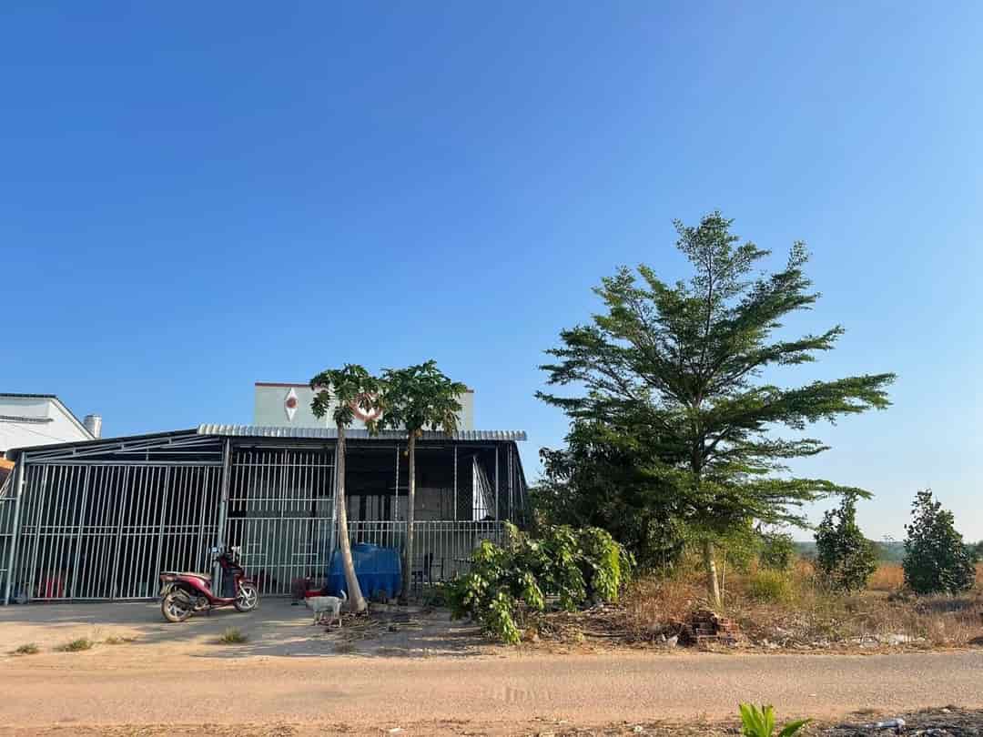 Chính chủ cần bán đất tặng nhà tại Tân Thuận, Bình Thuận