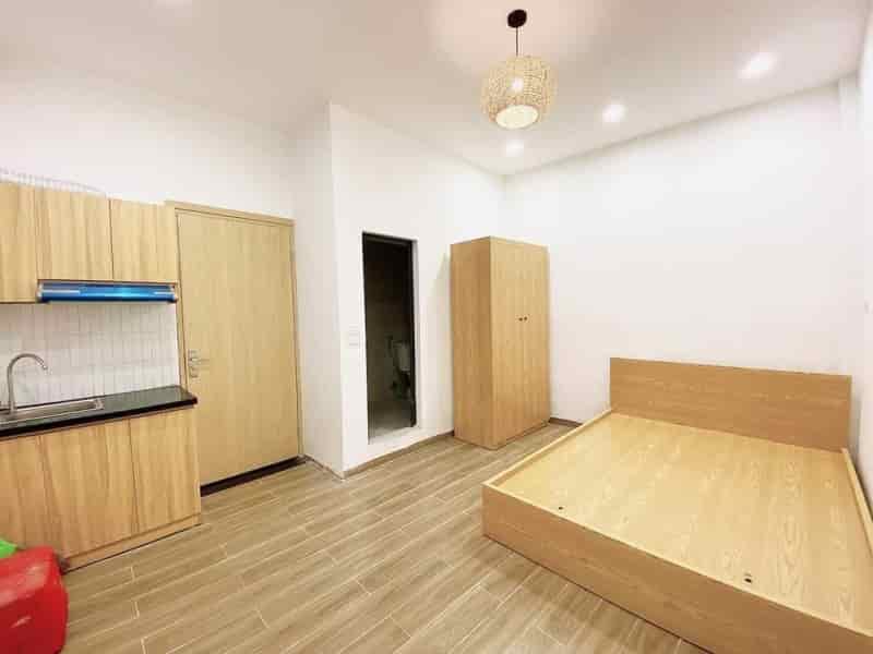 Bán nhà mới ở luôn Phương Mai 32m2, 5 tầng, ô tô view hồ, ngõ thông tứ tung, 5 tỷ