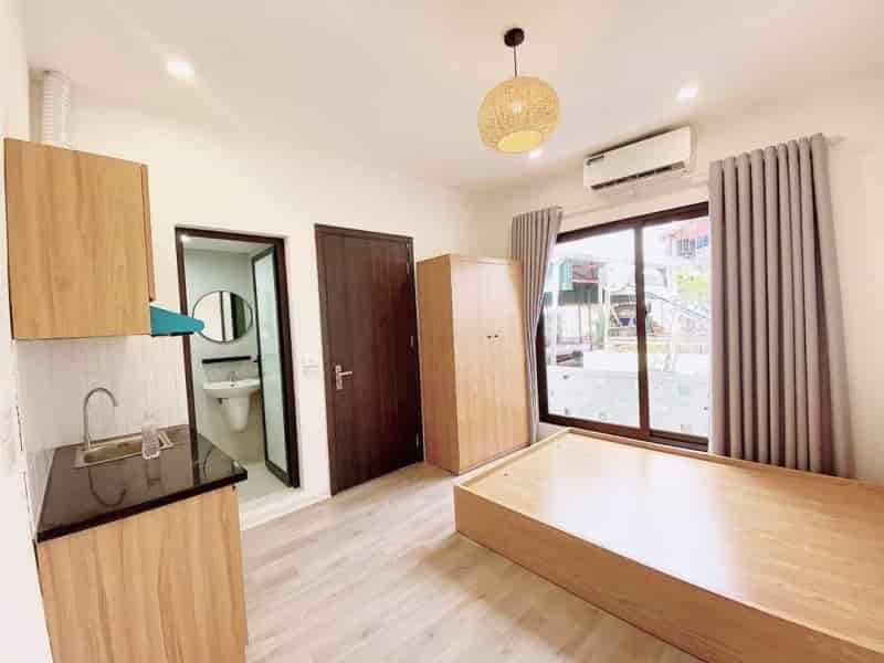 Bán nhà mới ở luôn Phương Mai 32m2, 5 tầng, ô tô view hồ, ngõ thông tứ tung, 5 tỷ