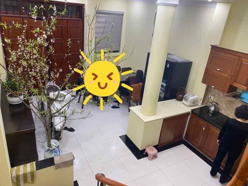 Bán nhà hiếm Thái Hà 30m2, 5 tầng, mt 4m, gần ô tô, 5,5 tỷ