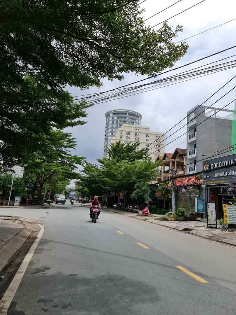 Nhà cấp 4 dt 5x30m, số 51 Hoàng Quốc Việt phường Phú Thuận Q7