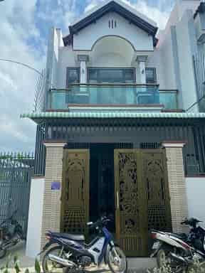 Chủ ngợp ngân hang, cần bán nhà góc 2 mặt tại Vĩnh Ngọc, Tp Nha Trang
