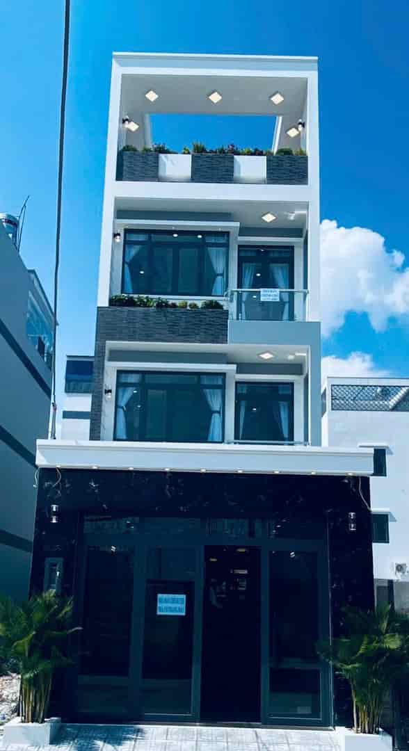 Bán nhà phố diện tích lớn có thang máy, mặt tiền hẻm nhựa 8m Nhà Bè