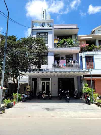 Chính chủ cần cho thuê nhà tầng 1 tại 12 Nguyễn Khánh Toàn, phường An Cựu, Tp. Huế
