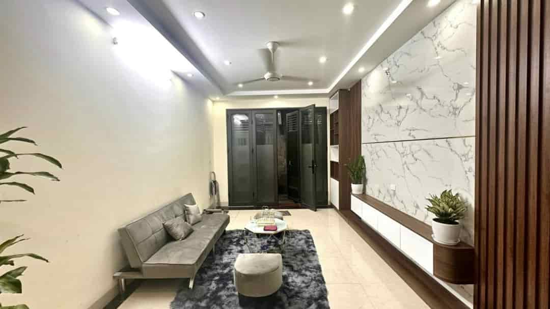 Bán nhà Minh Khai ô tô đỗ cổng, sát phố 45m2 giá 6 tỷ