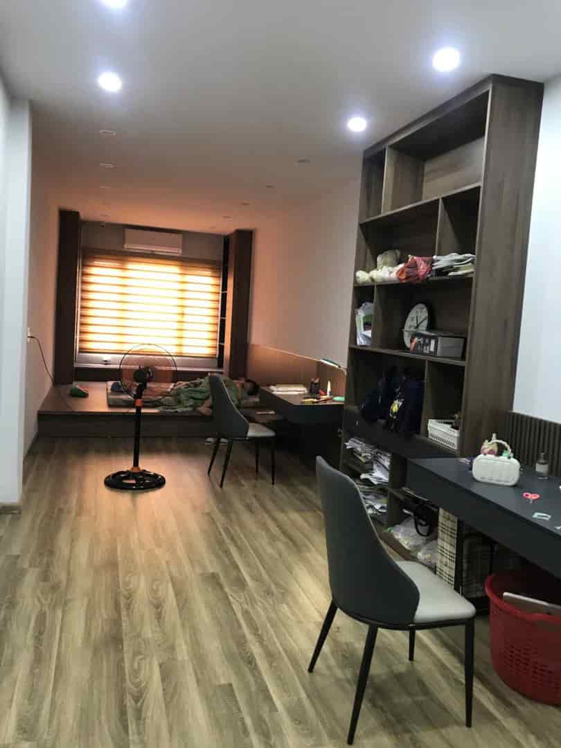 Bán nhà đẹp Nguyễn Chính, ba gác đỗ cửa, nở hậu 30m2 giá 4.3 tỷ