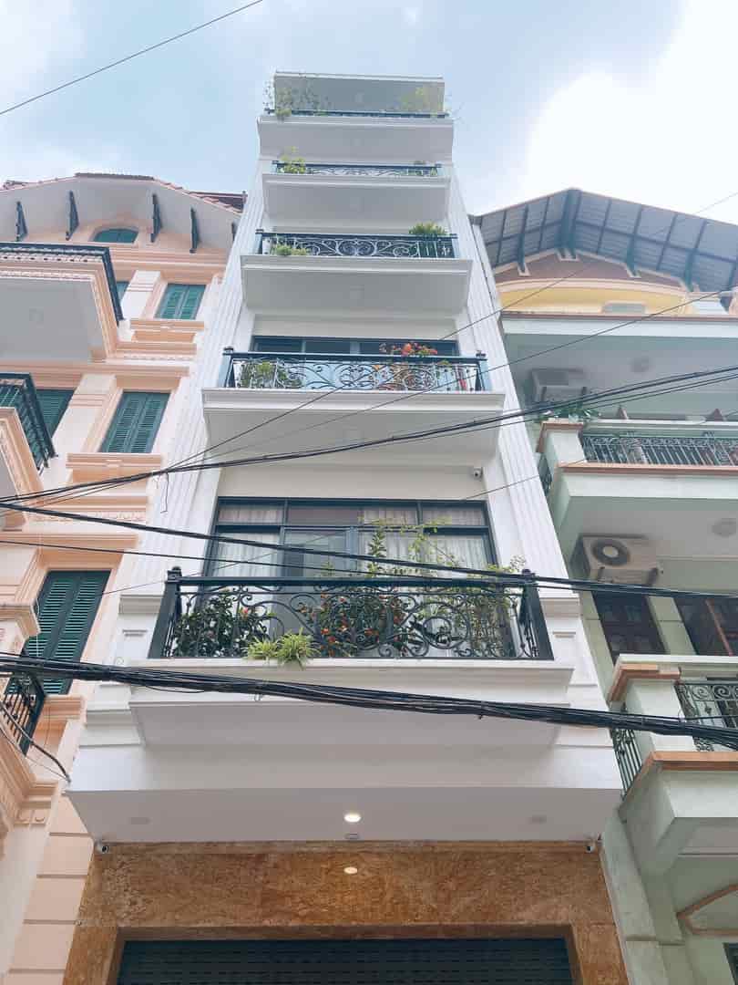 Bán nhà mặt phố Nguyễn Tuân, DT 42m, MT 4.2m, vỉa hè rộng, kinh doanh tốt