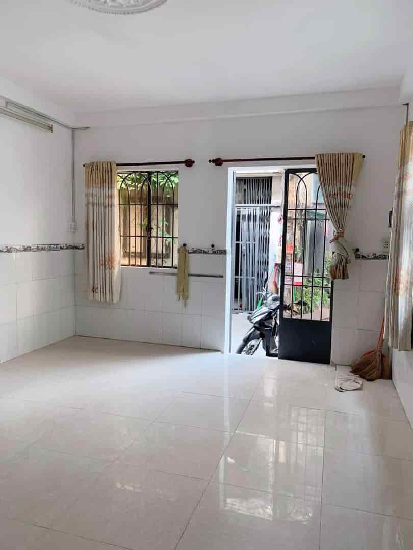 Siêu phẩm shr, hxh lô góc 2 mt Phạm Văn Bạch, 30m2, 2 tầng, 2 tỷ nhỉnh