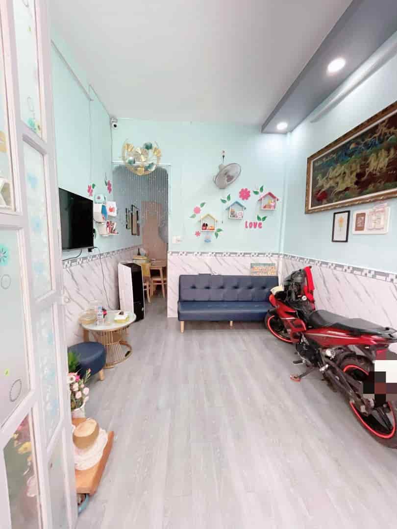 Bán nhà 30m2, 2 tầng Tân Sơn Nhì Tân Phú, hẻm 3 gác, giáp Tân Bình, 3 tỷ nhỉnh