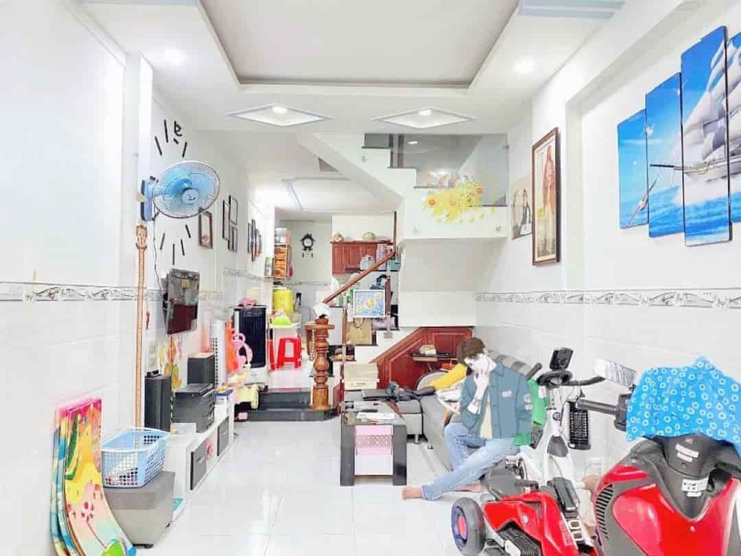 Bán nhà 50m2, 2 tầng sát mặt tiền Cống Lở Tân Bình, hẻm 3 gác, 5 tỷ nhỉnh