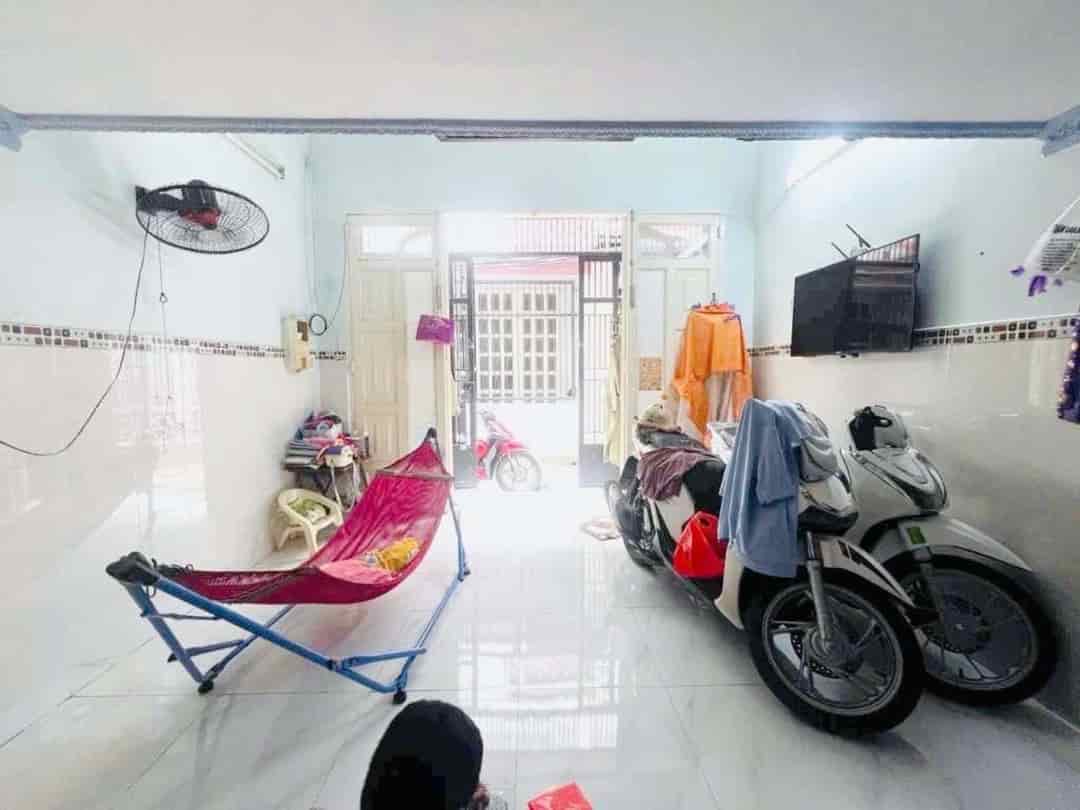 Bán nhà sát mt Nguyễn Sáng Tân Phú 29m2, 3 tầng, ngay DH Công Thương, hẻm 3 gác, 3 tỷ nhỉnh