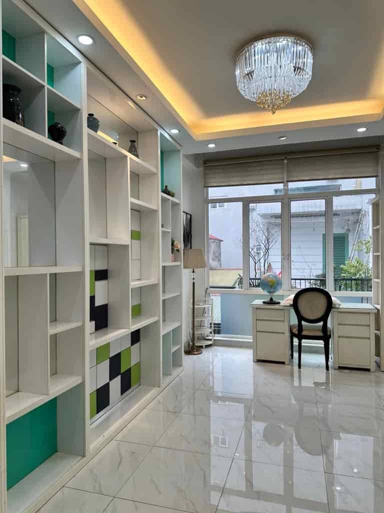 Nhà Ngọc Khánh, đẹp lung linh, 35m2, 5T, 6 tỷ