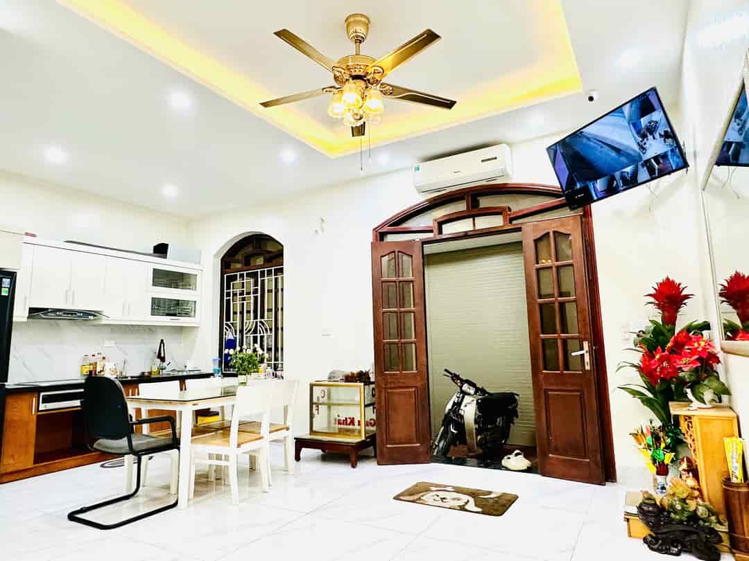 Bạch Đằng, nhà đẹp, thông số , 10m ra phố, dt63m2, nhỉnh 10 tỷ