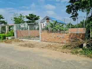 Chính chủ gửi bán lô đất mặt tiền đường nhựa Lê Văn Yên, đường trường tiểu học Nhơn Thạnh Trung