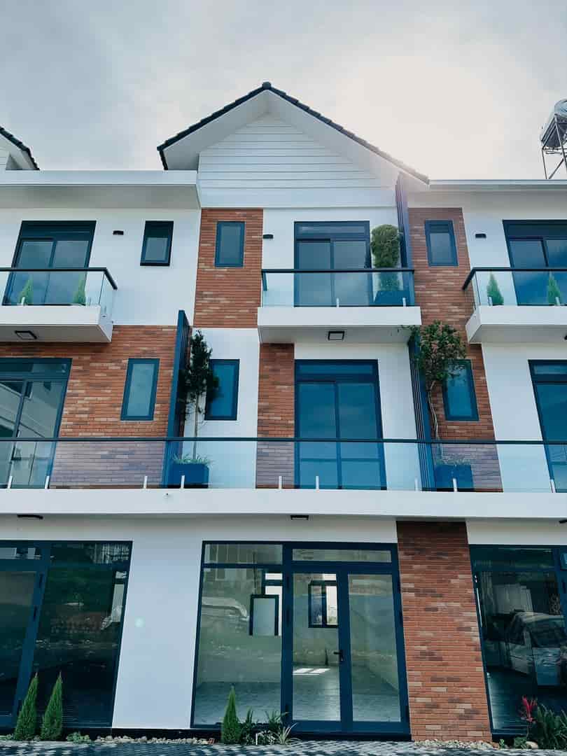 Bán nhà mới xây tại Nguyễn Hữu Cầu Đà Lạt chỉ 3 tỷ 6