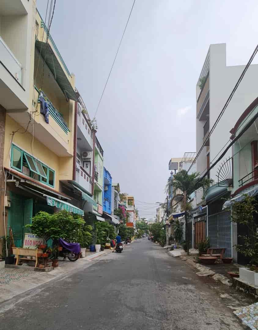 Mặt tiền khu phân lô 10m bao lề, khu dân trí phố ẩm thự cư Xá Phú Lâm B, hiểm nhà 5 tỷ bán.