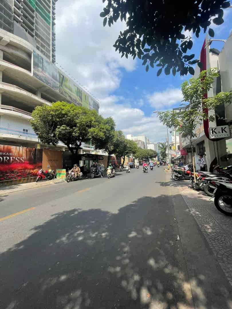 Quận 1, siêu phẩm cung đường Nguyễn Trãi, hẻm xe hơi đỗ cửa, sát mặt tiền