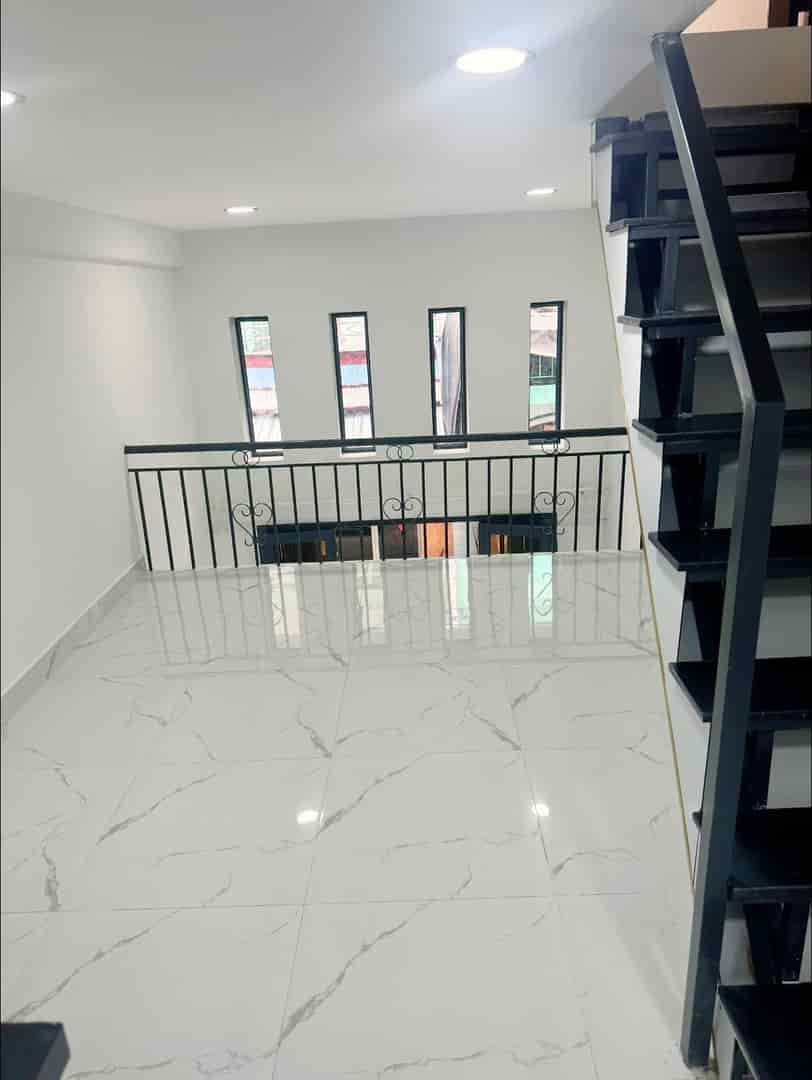 Bình Tân, hẻm 4m thông, 22m2 nở hậu, nhỉnh 2 tỷ