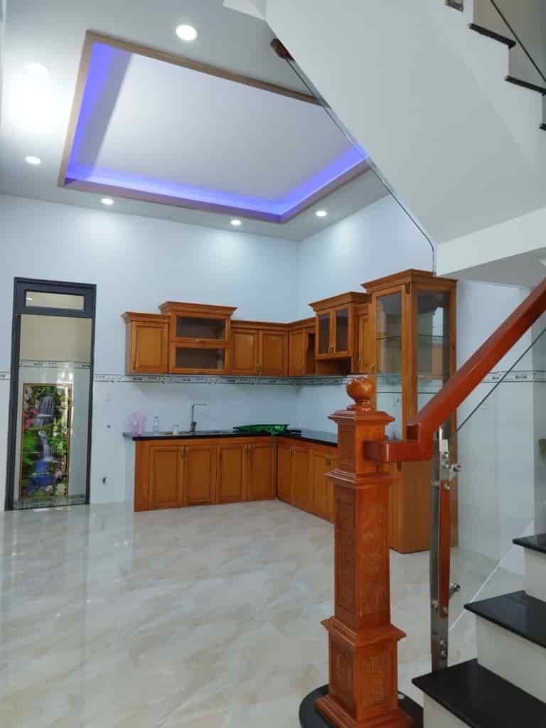 Nhà mới đẹp lung linh, hẻm xe hơi thông, 4 tầng, 61m2, 7.8 tỷ