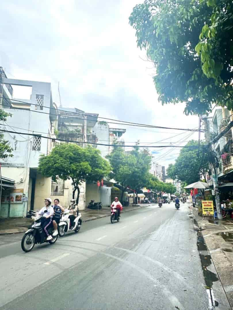 MẶT TIỀN KINH DOANH ĐỈNH QUẬN 6 - NGAY KHU CƯ XÁ ĐÀI RA ĐA - NGAY PHỐ ĂN UỐNG Q6, KINH DƯƠNG VƯƠNG - NGANG