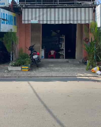 Bán nhà mặt tiền Trần Văn Mười, 4x30m, nhà cấp 4, gần chợ Đại Hải