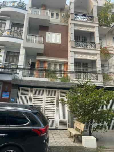 Nhà 1/ 30m đường Lê Thị Riêng, Kdc Phú Nhuận, 4,5x20m, 4 tầng, ngay Ubnd Q12
