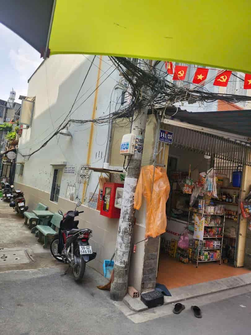 Cần bán nhà đường Tân Thới Hiệp 20, gần ngã Tư Đình, 3,6x15m, Hxh thông