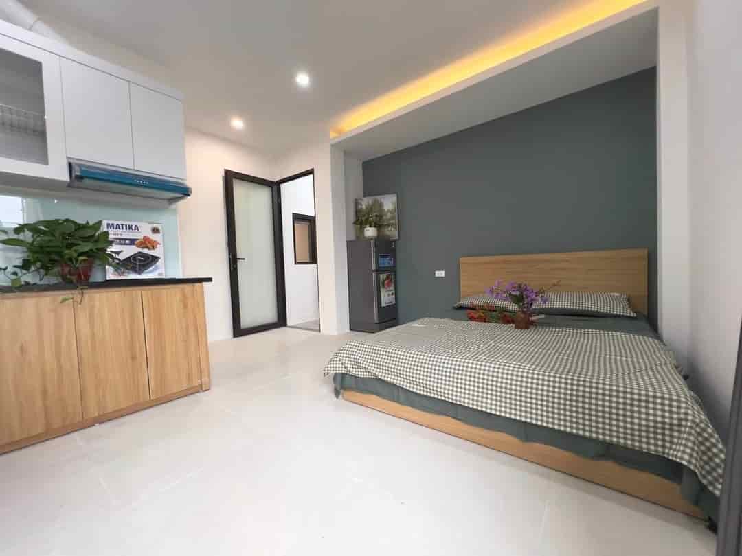 Bán căn hộ studio phố Khâm Thiên, 30m2, 1 ngủ 1 vs full đồ, 980tr