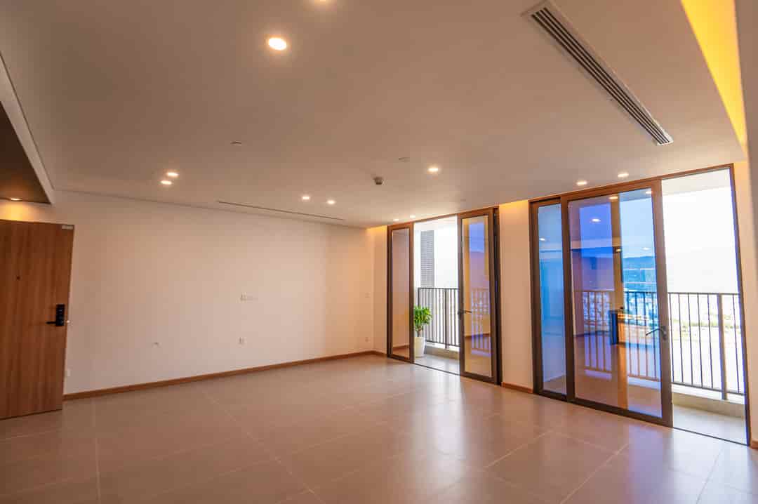 Căn 2 phòng ngủ Sam Tower (Bạch Đằng, view sông Hàn) 68m², giá chỉ 4.5 tỷ