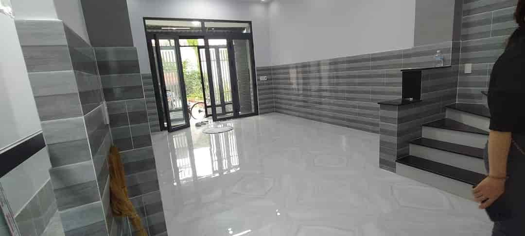 Bán nhà BÌNH QUỚI,  3 phòng ngủ, 5m x 15m, giá chỉ 4.7 tỷ.