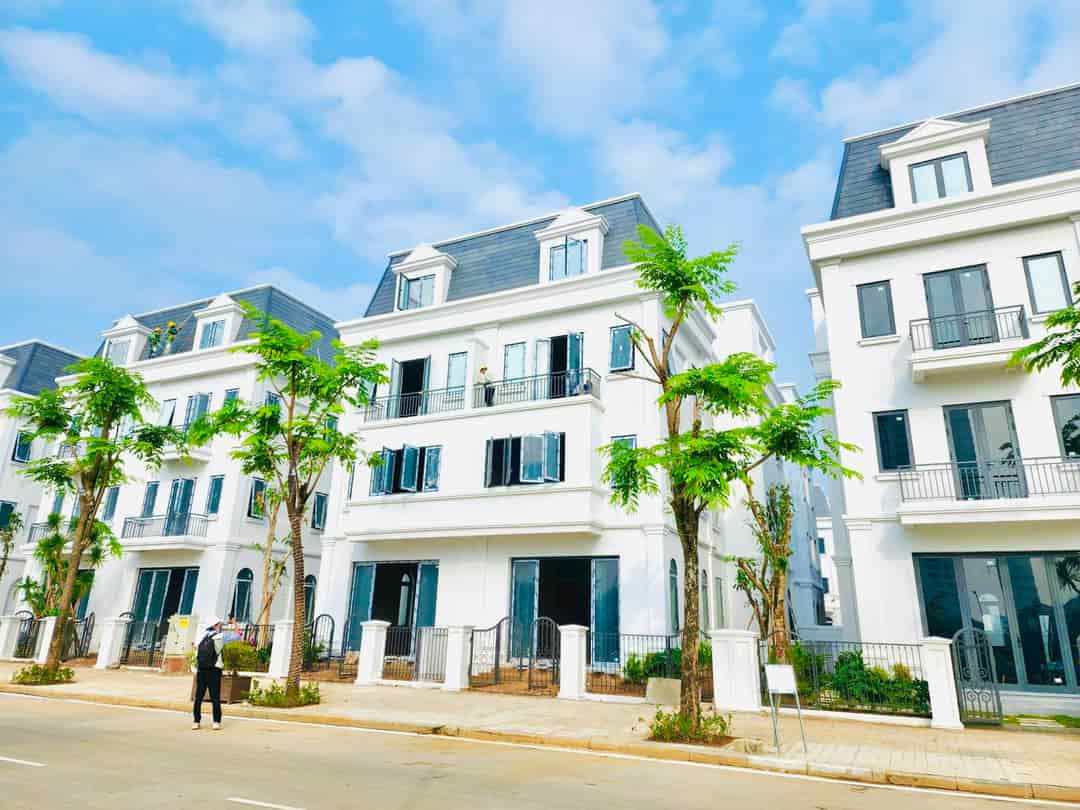 Bán dinh thự Solasta đỉnh nhất KĐT Dương Nội, 720m2 xây dựng, sở hữu lâu dài, nhận nhà 2023