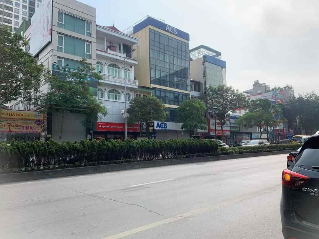 Bán nhà mặt đường Nguyễn Văn Cừ, vị trí đắc địa vỉa hè đá bóng, kinh doanh bất chấp mọi loại hình