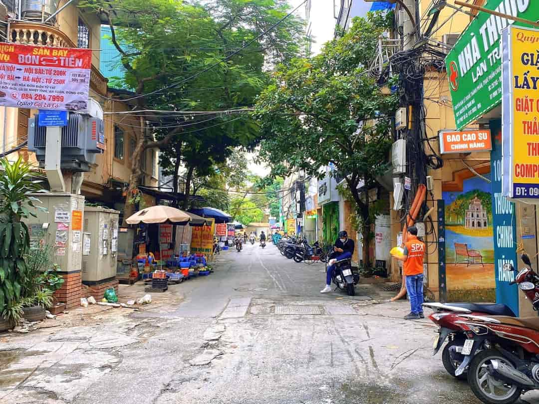 Bán nhà ngõ 165 phố Dương Quảng Hàm, vị trí đắc địa, ô tô tránh ngõ thông kinh doanh