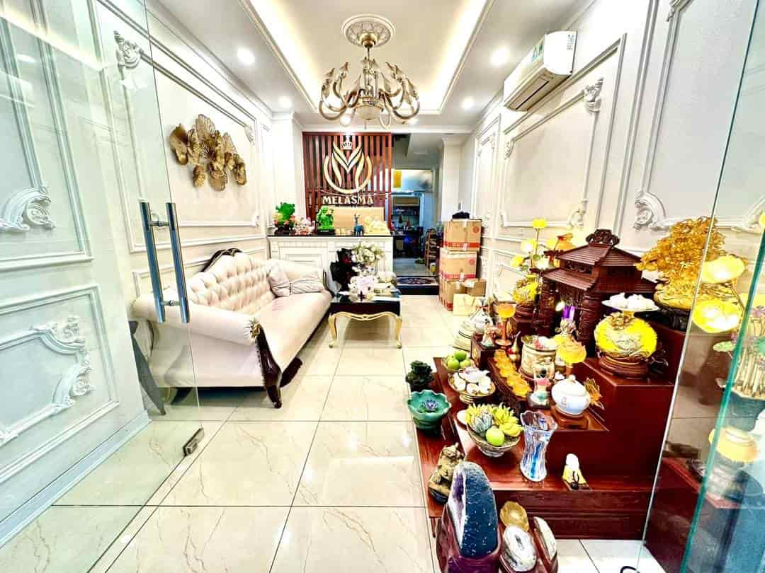 Bán nhà ngõ 20 Nguyễn Chánh vị trí vàng, phân lô ô tô tránh, vỉa hè, nhà đẹp, kinh doanh giá 1x tỷ