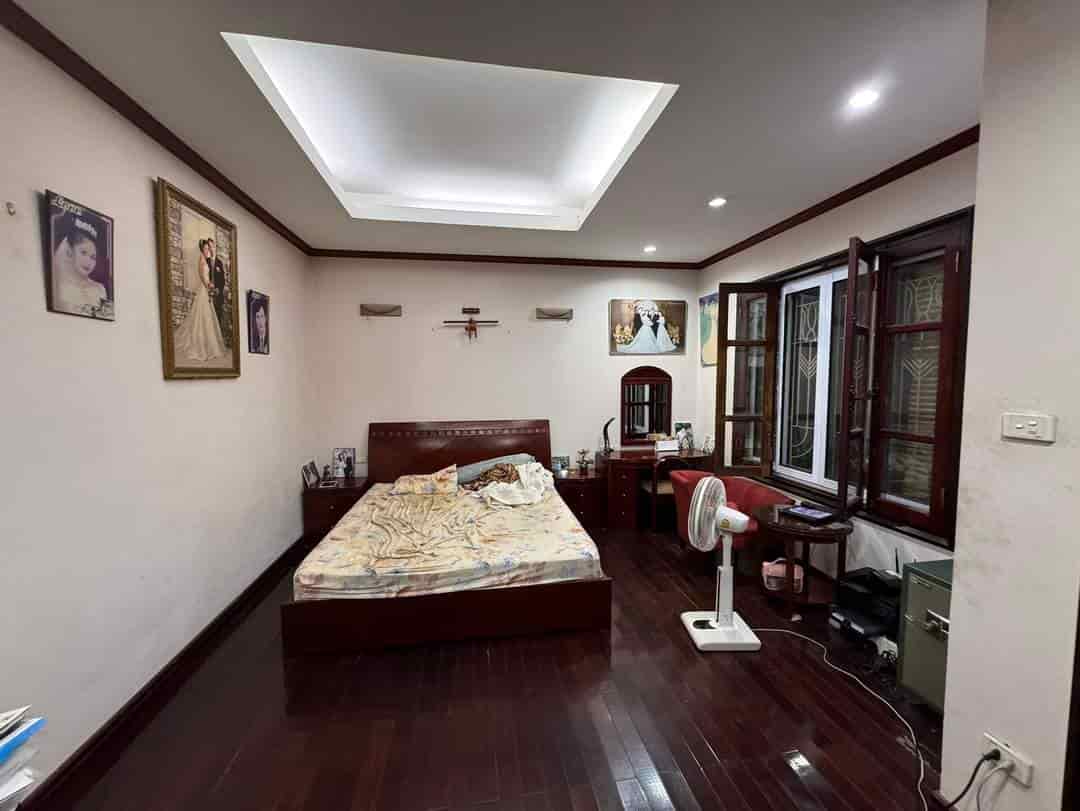 Bán nhà ngõ 96 Võ Chí Công, vị trí vip hiếm nhà bán, dt 110m2, nhỉnh 23.x tỷ