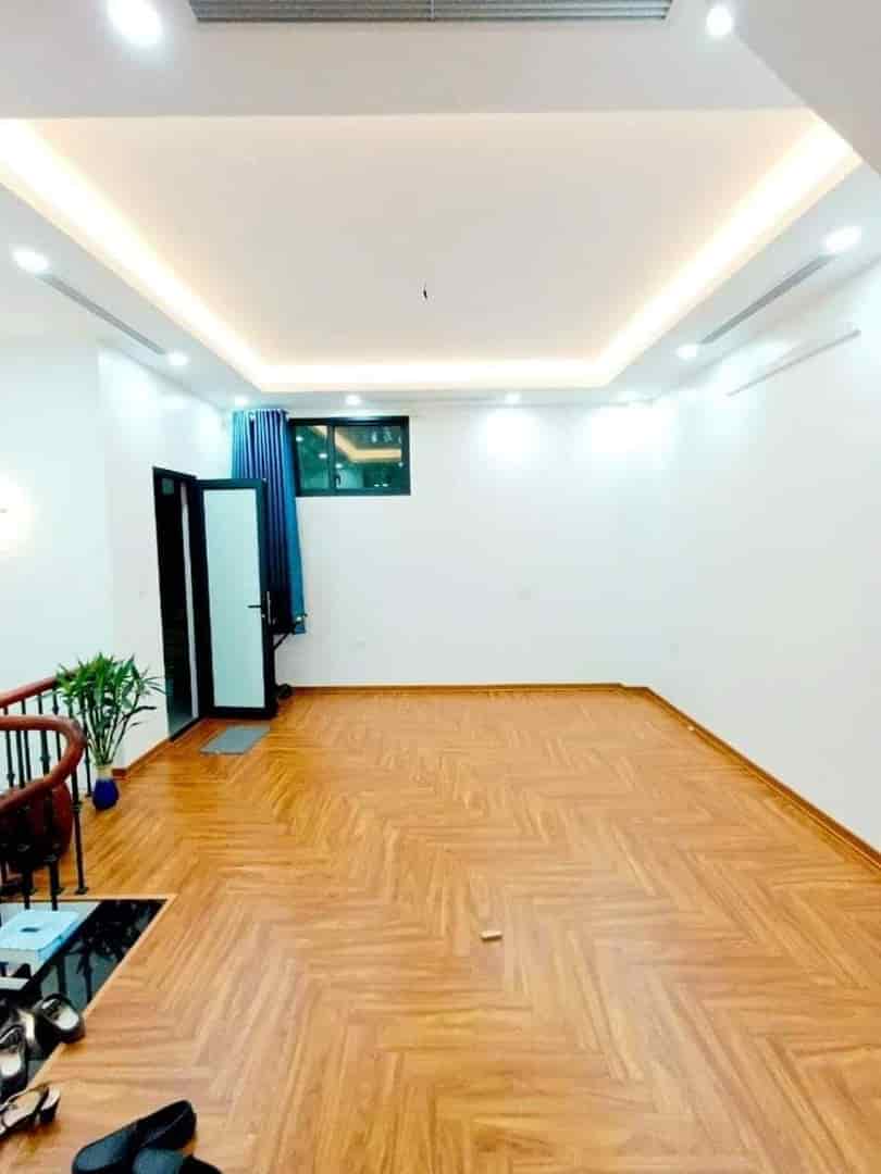 Bán nhà ngõ 12 Đào Tấn, vị trí vip, 7 tầng full nội thất, dt 68m2, giá 20 tỷ