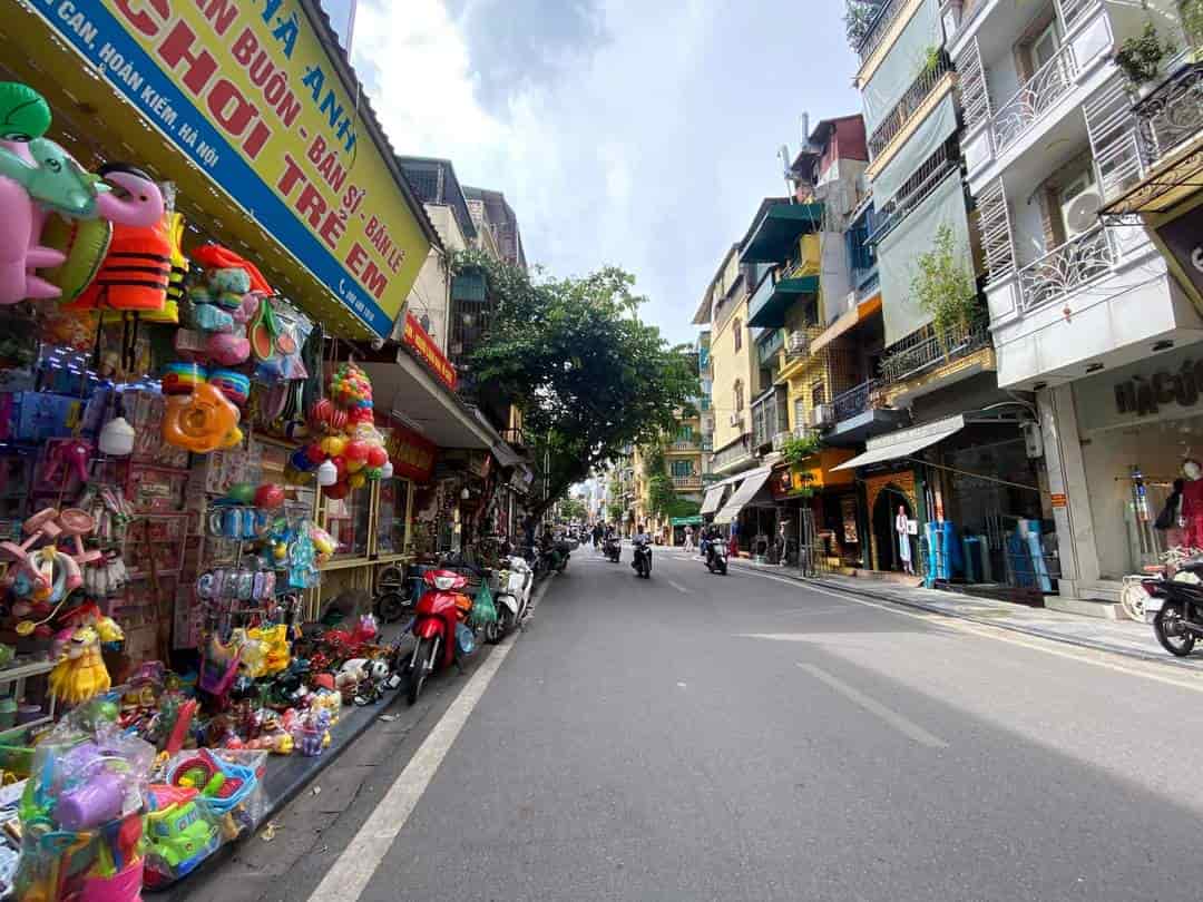 Mặt phố Lương Văn Can, vị trí vip hiếm nhà bán, kinh doanh sầm uất, dt 200m2, giá nhỉnh 8x tỷ