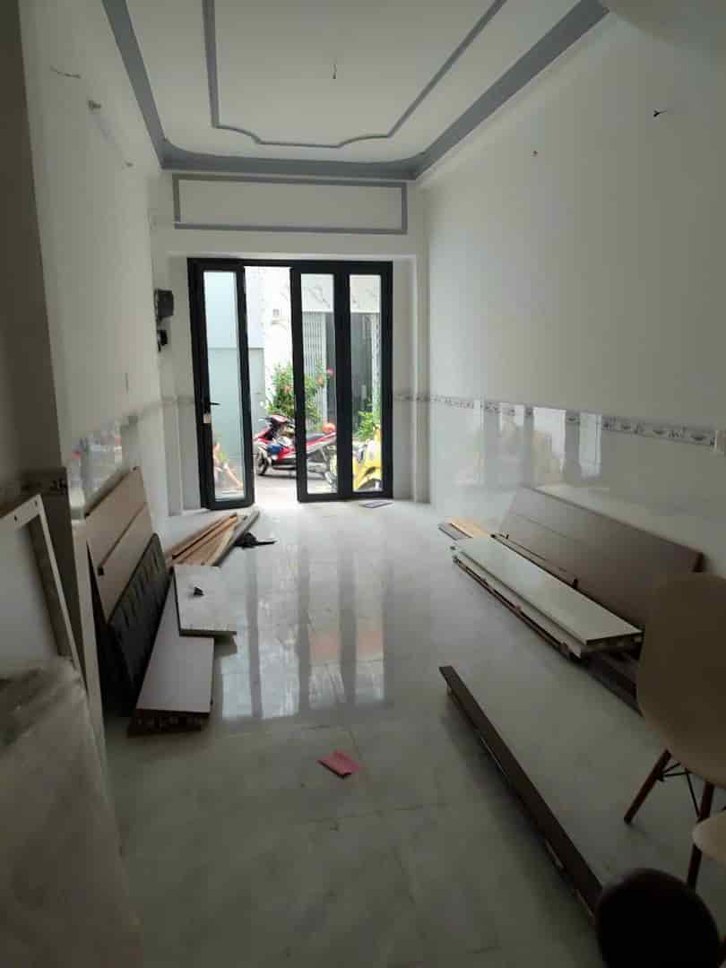 Nhà cư xá Phú Lâm B, P13, Q6, dt 45m2, 1 lầu, sân thượng, 2pn, 2wc, giá 5.5 tỷ