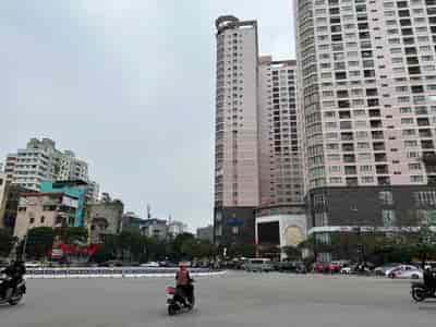 Bán nhà mặt phố Nguyễn Trãi Thanh Xuân kd khủng vỉa hè đá bóng 56m2, 2T, giá 11,5 tỷ