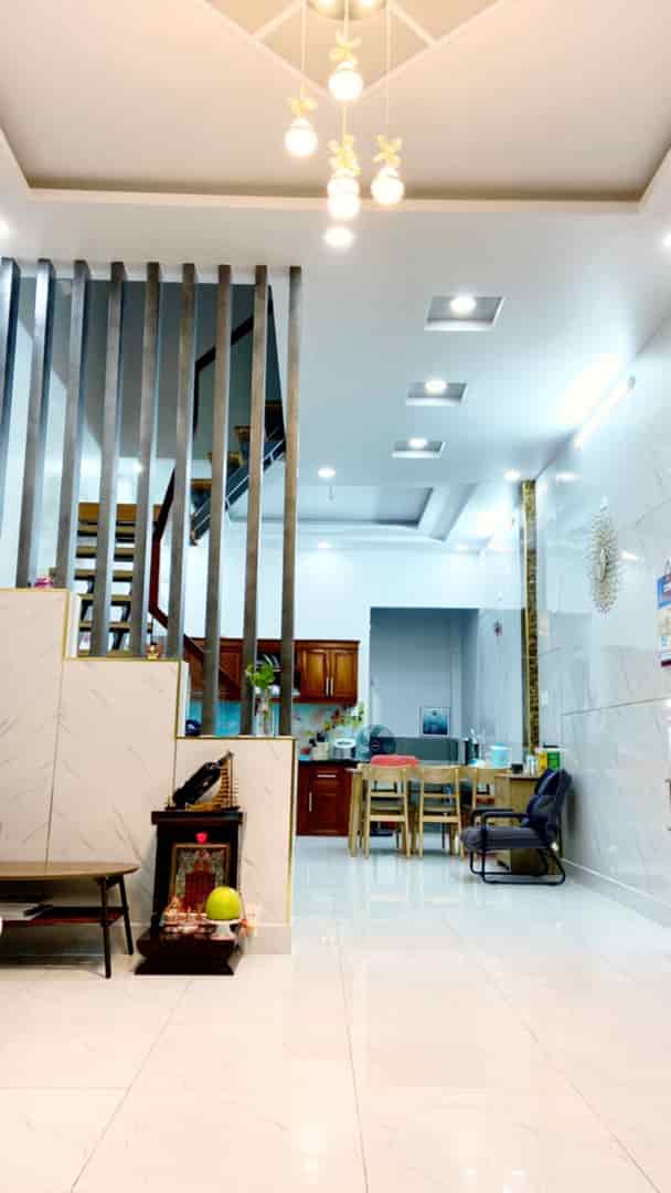 Nhà Bình Tân, 2 tầng mới đẹp, ngay Bốn Xã, hẻm 8m, 52m2, 2pn, tặng full nội thất, Hương Lộ 2, giá 5.1 tỷ