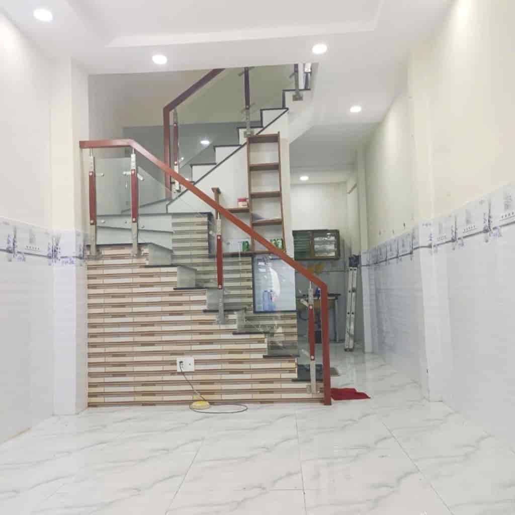 Lê Văn Quới, hẻm thông, 36m2, 2 tầng 2pn giá 3.7 tỷ