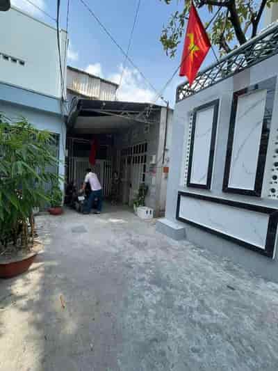 Chính chủ trang bìa, ngang hơn 5m nhà củ tiện xây mới Huỳnh Tấn Phát, phường Bình Thuận, quận 7