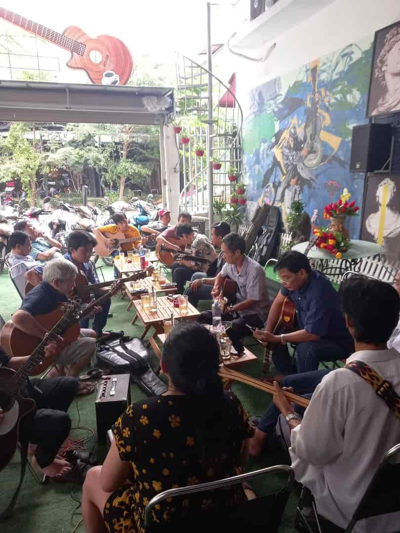 Sang quán cafe nhạc quận Bình Thạnh gần cầu Bình Lợi khu Đại học Văn Lang