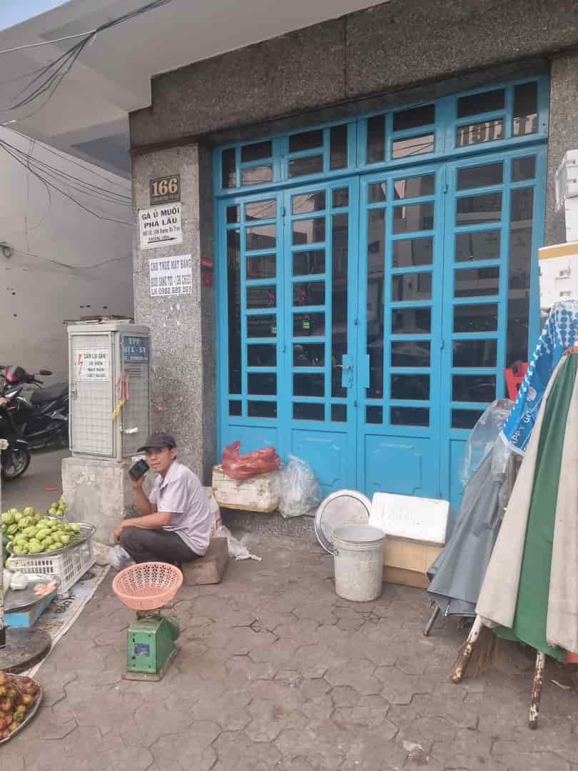 Chia sẻ mặt bằng kinh doanh buổi sáng mặt tiền Dương Bá Trạc quận 8, gần cầu Nguyễn Văn Cừ