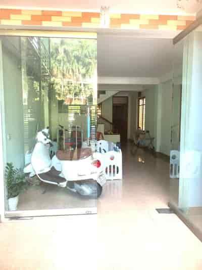 Cho thuê nhà tầng 1 làm văn phòng địa chỉ số nhà 394a, đường Nguyễn Văn Cừ, Hạ Long, Quảng Ninh